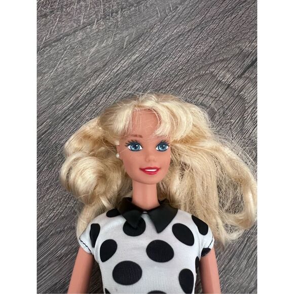 Barbie Mattel vintage 1976 with white dot dress - Picture 4 of 6